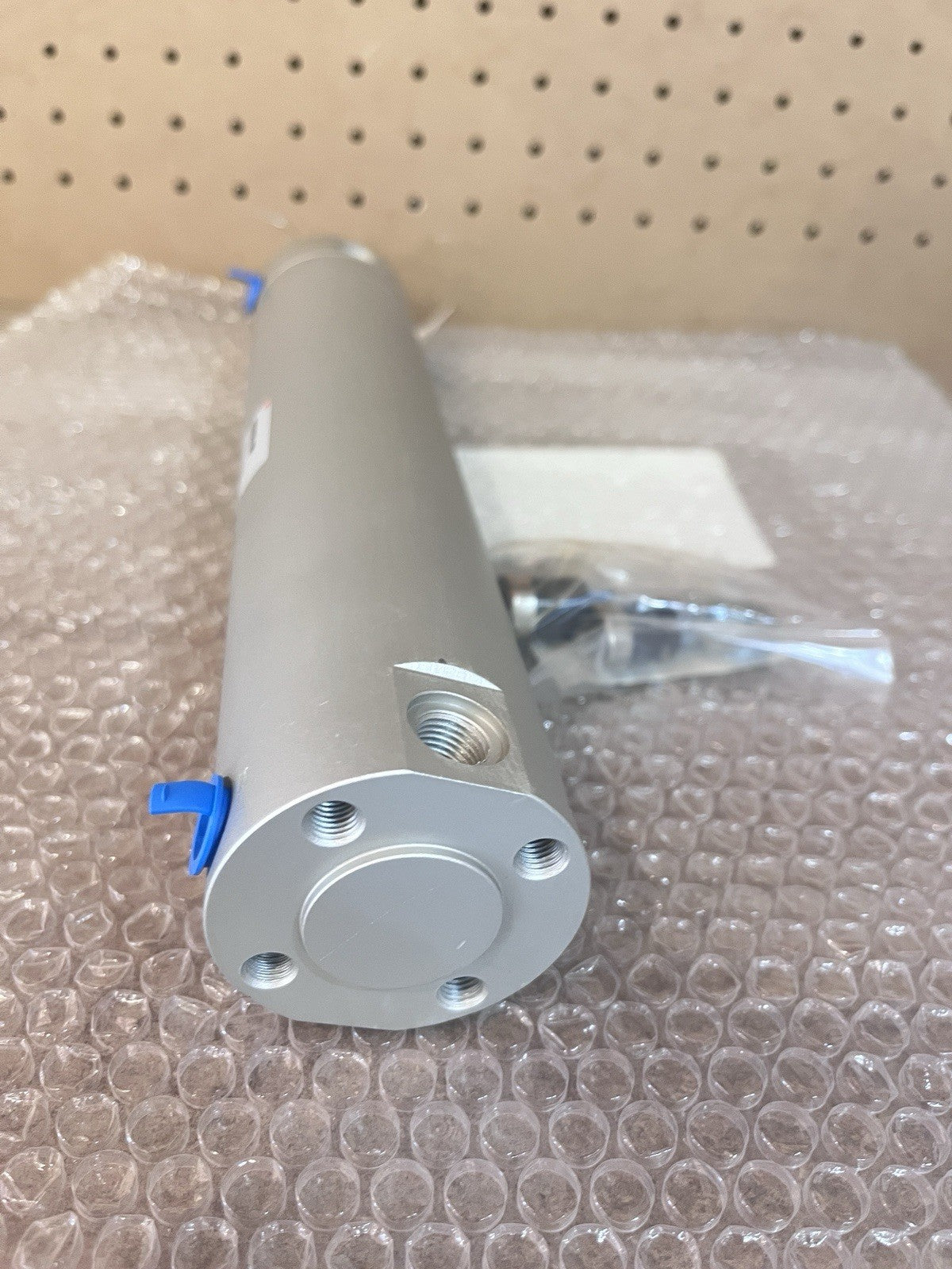 SMC NCDGKTN50-0800 Pneumatic Cylinder 50mm Bore 800mm Stroke 145 PSI USA