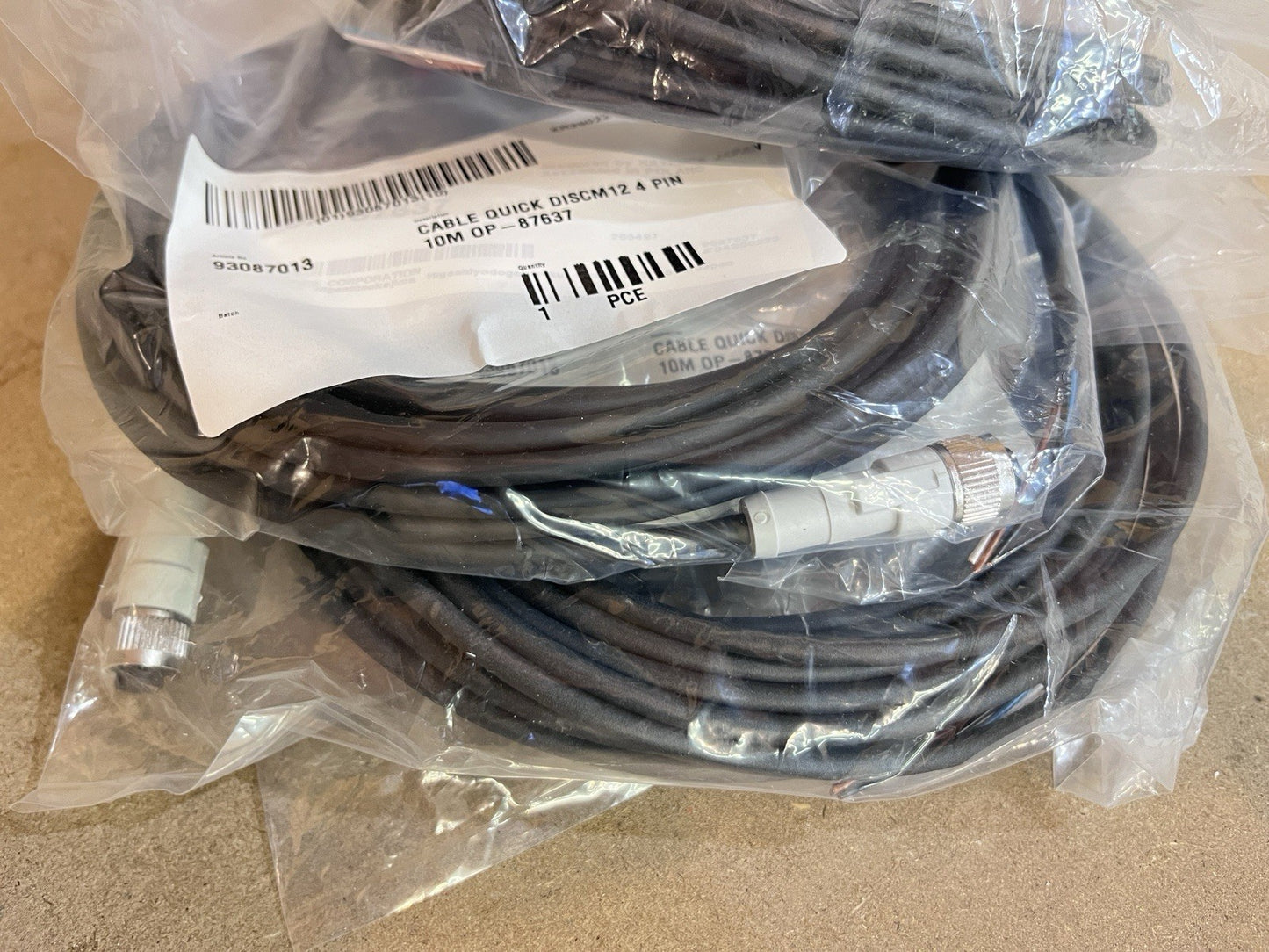 Keyence OP-87637 Laser Sensor Connector Cable, M12 Straight, 10 m, Oil-Resistant