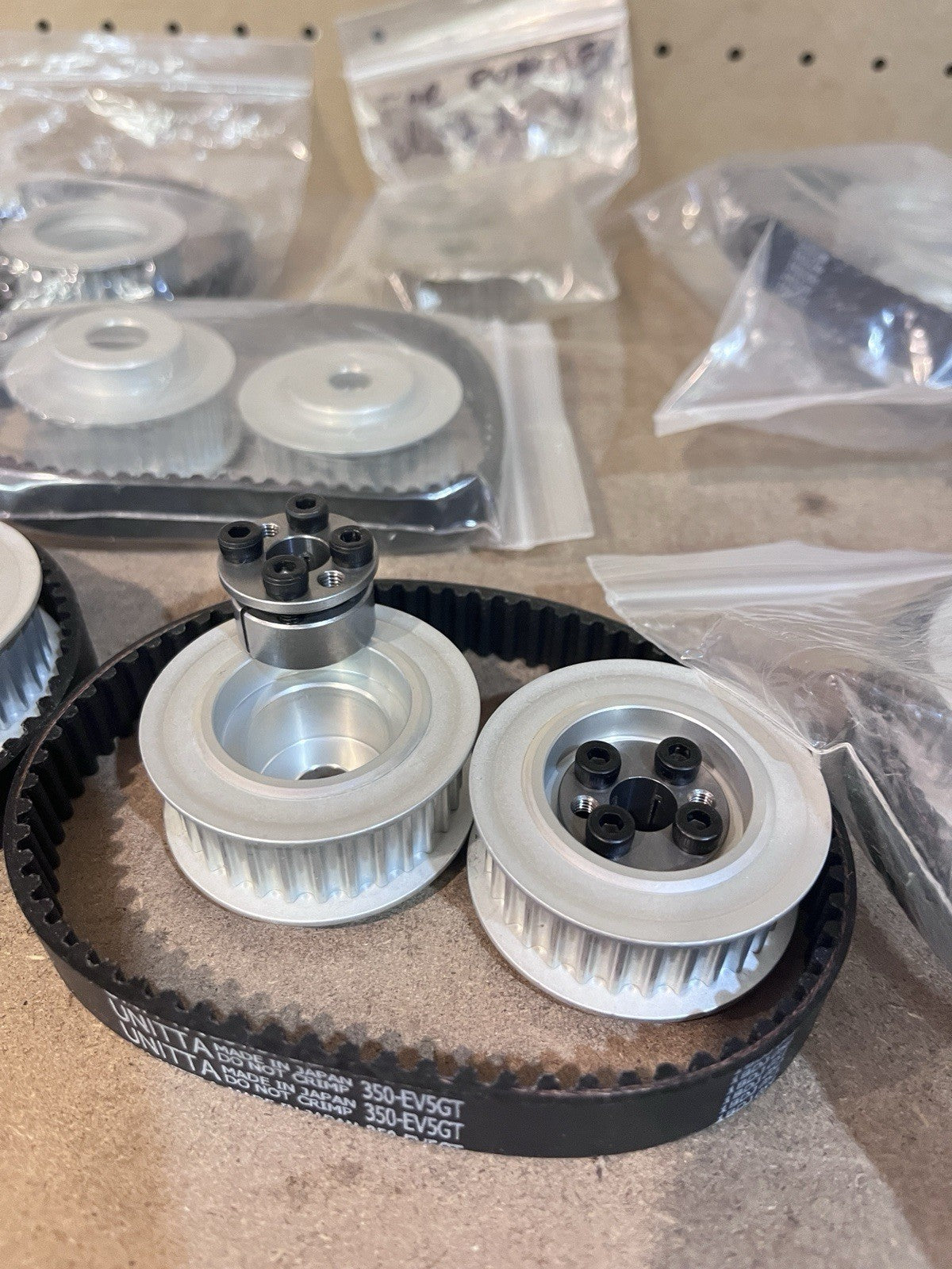 Unitta 350-EV5GT Timing Belt and Pulley Set - Lot