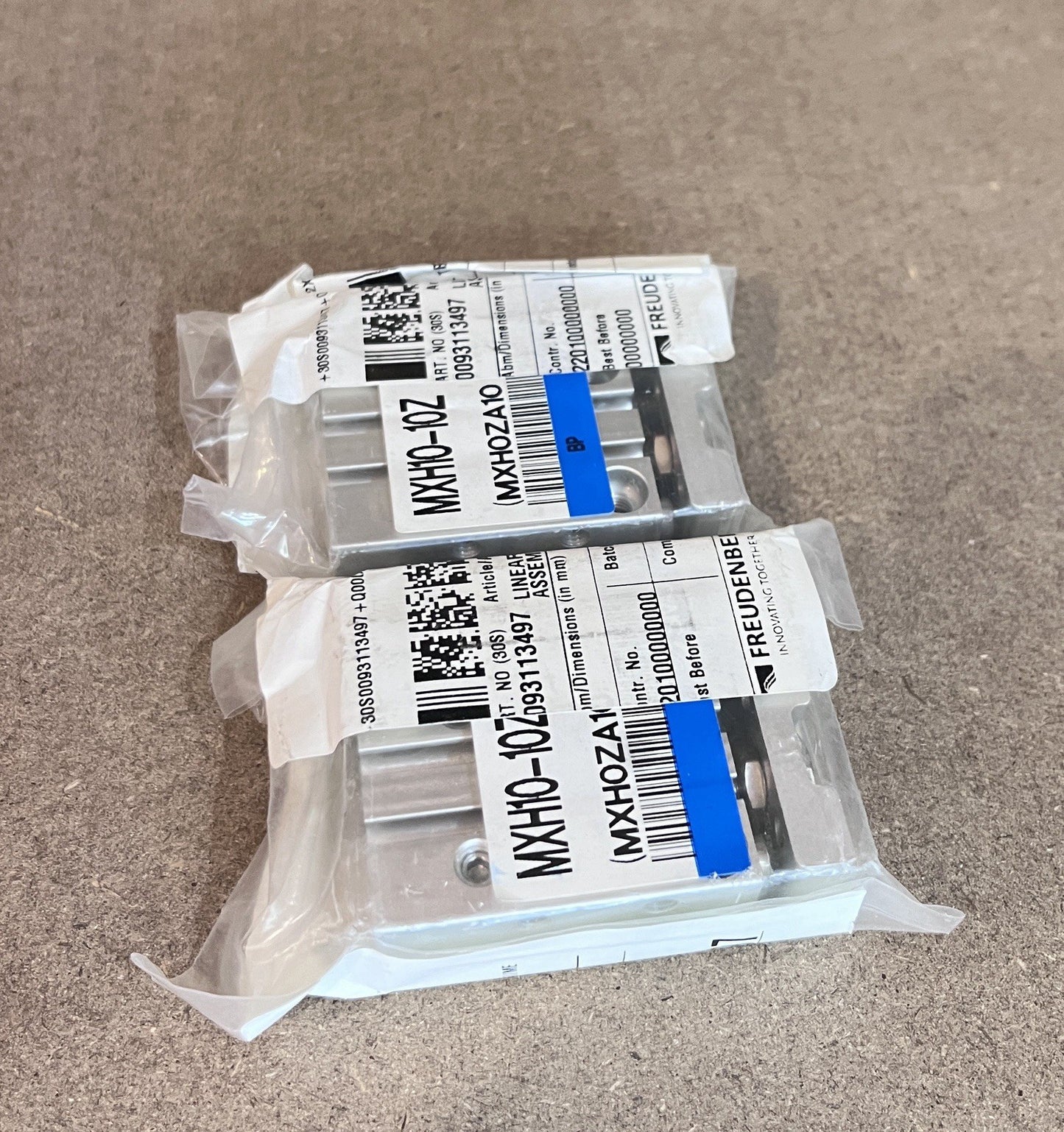 2pcs SMC MXH10-10Z Compact Slide Table Cylinder 10mm Bore 10mm Stroke New