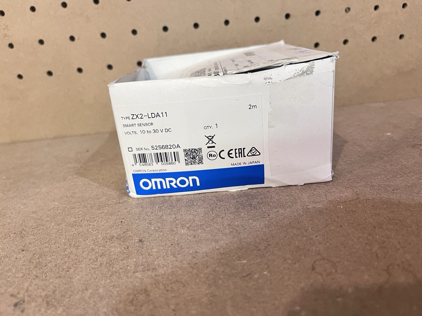 Omron ZX2-LDA11 Smart Laser Sensor Amplifier Unit 10-30VDC 2m NIB