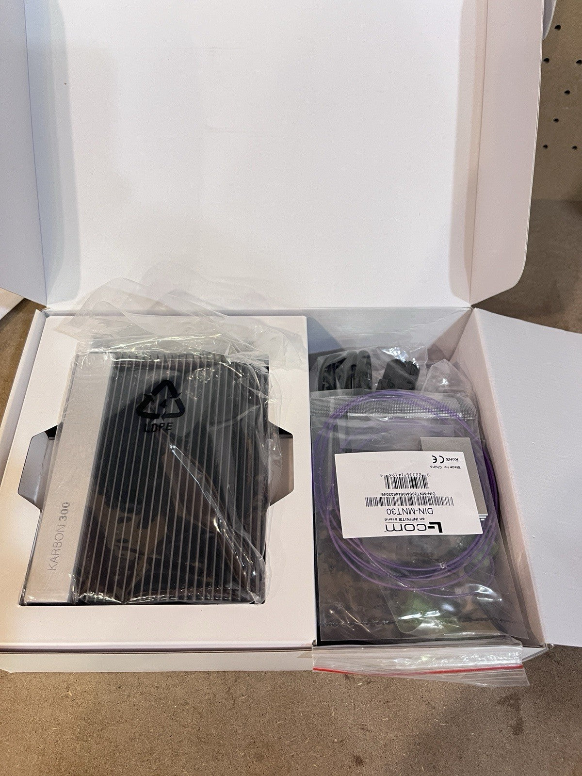 OnLogic Karbon 300 Industrial PC E3950 8GB WiFi Win 10 Pro COA License Key NOS