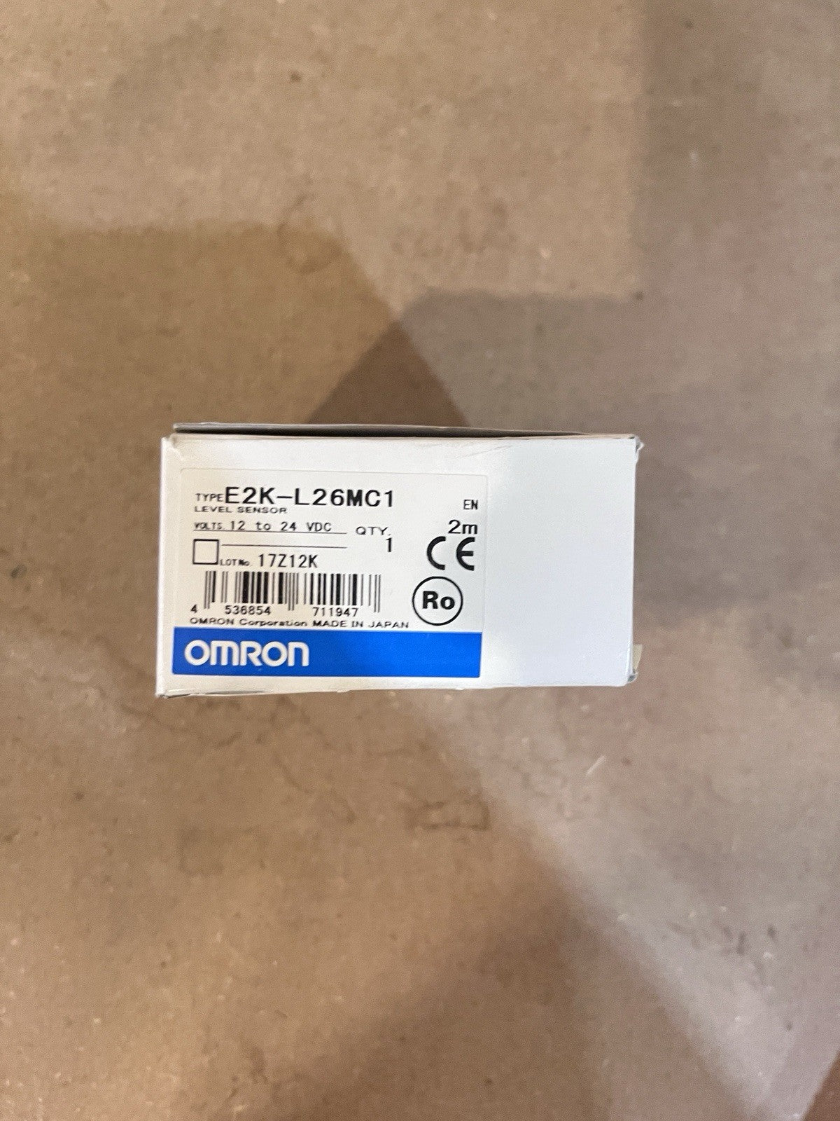 1PC New In Box Omron E2K-L26MC1 12-24V DC 2m capacitance liquid level sensor