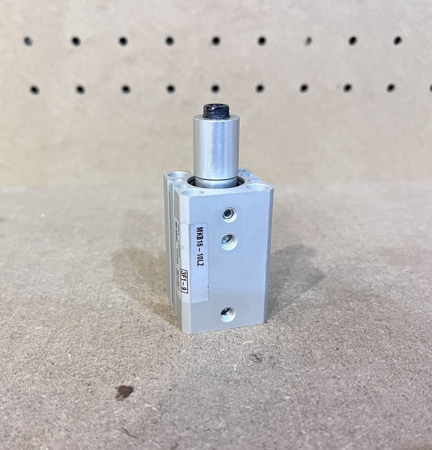 SMC MKB16-10LZ Rotary Clamp Cylinder 16mm Bore 10mm CCW Brand New