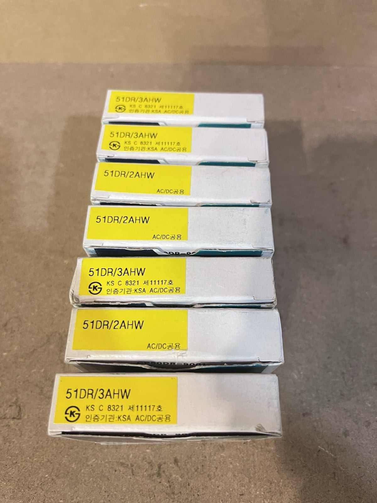 7 Pack DACO DAERYUK DCP51DR 2A 3A Circuit Breaker Protector DIN Rail NIB