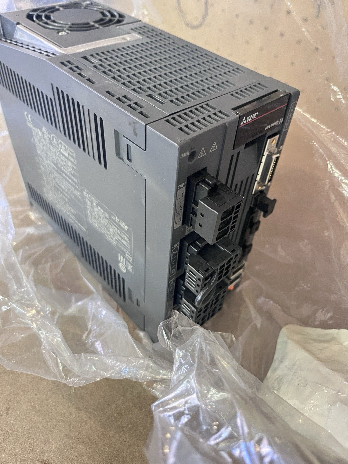 Mitsubishi MR-J4W2-77B 2-Axis Servo Drive 750Wx2 3PH 200V New Other