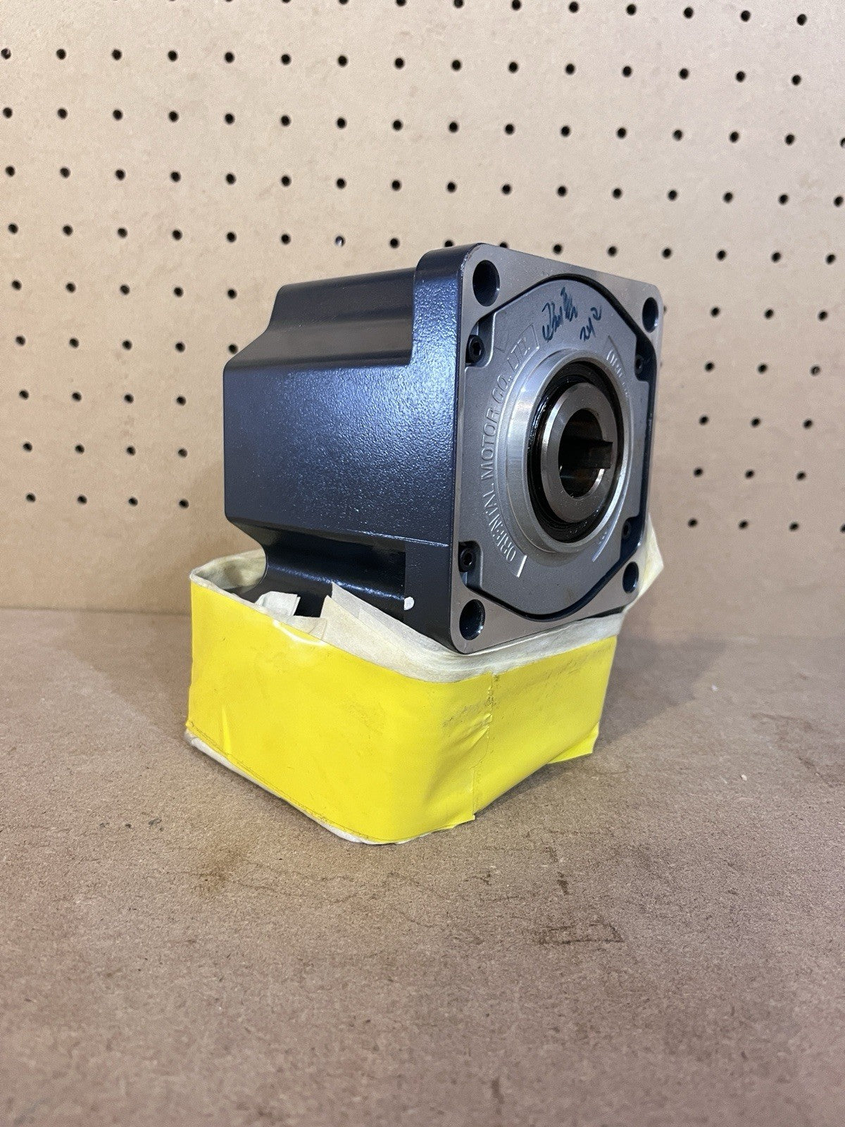 ORIENTAL MOTOR BHI62S-G2 BH6G2-100RH Gearmotor SAME DAY SHIP NO BROKERAGE⁠