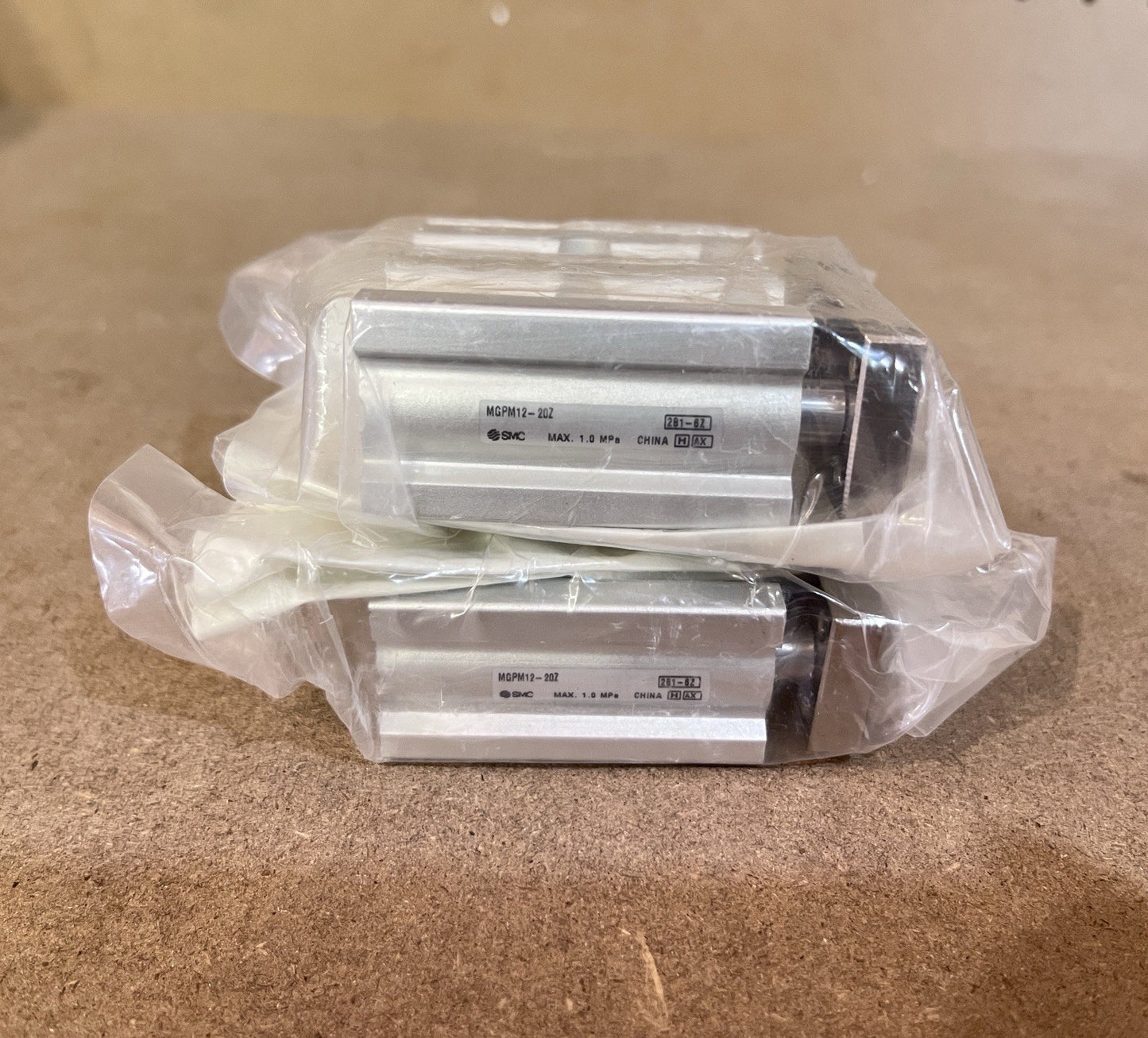 2pcs SMC MXQ12-30 Precision Air Slide Table Cylinder 12mm Bore 30mm Stroke New