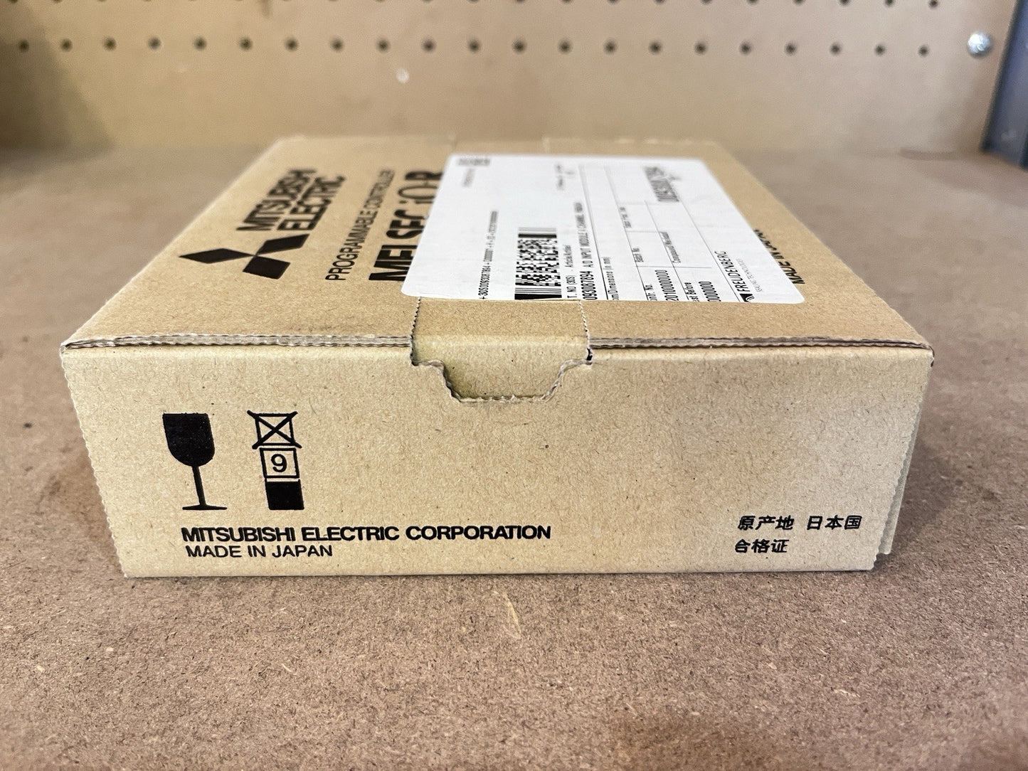 Mitsubishi R60AD4 MELSEC iQ-R 4-Channel Analog Input Module Brand New Open Box