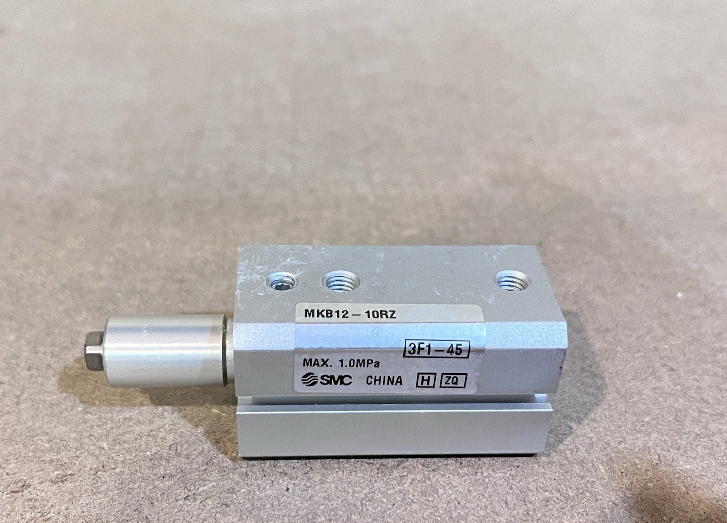 SMC MKB12-10RZ Rotary Clamp Cylinder 90° Right Hand Turn 12mm Bore 10mm NEW