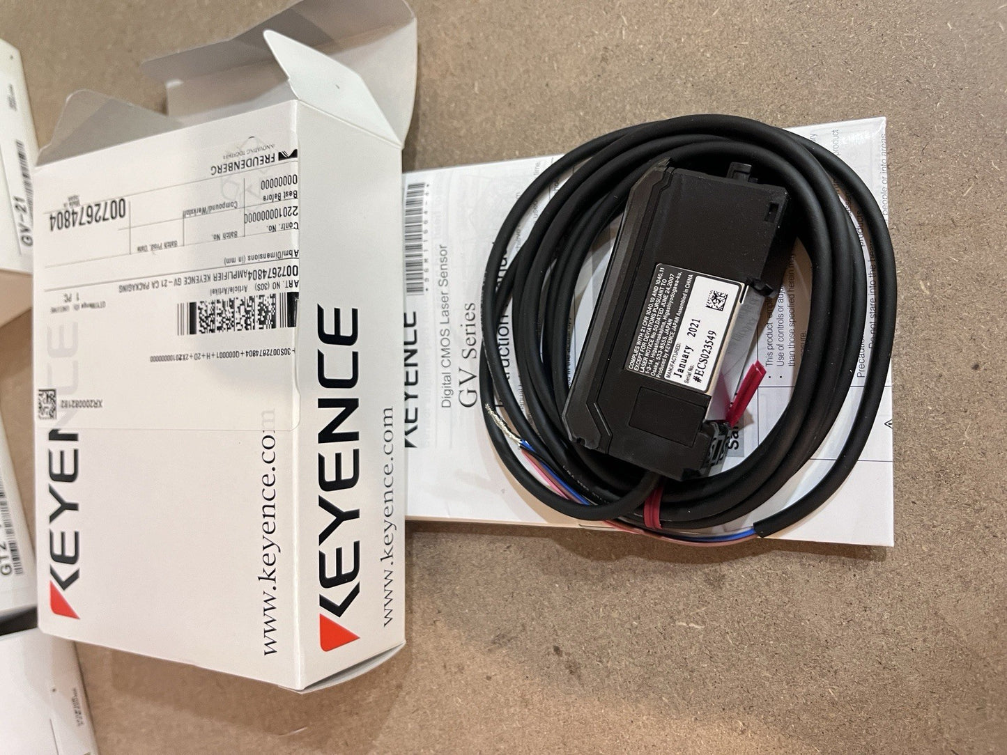 Keyence GV-21 Digital CMOS Laser Sensor Amplifier 0072674804 NPN NIB New
