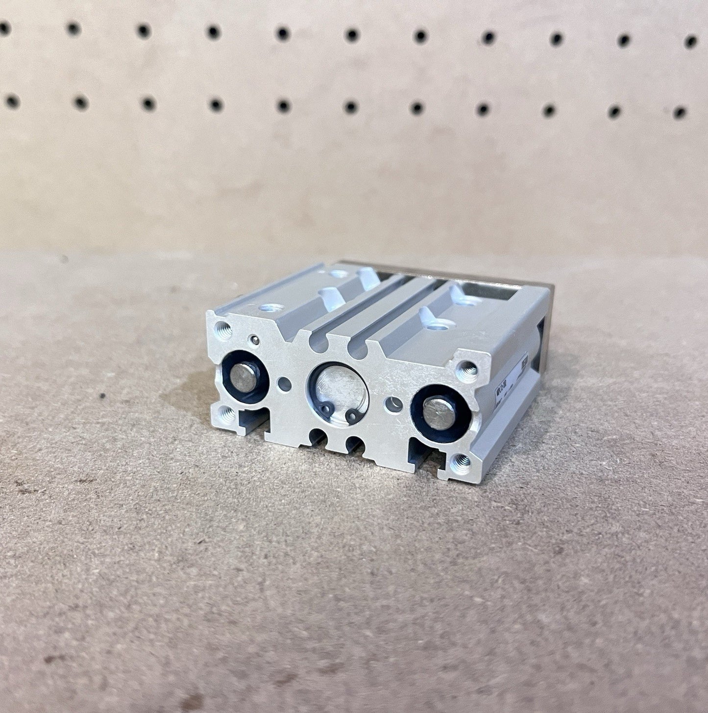 SMC MGPL12-20Z Compact Guide Cylinder Ball Bushing Bearing 12mm Bore 20mm Stroke