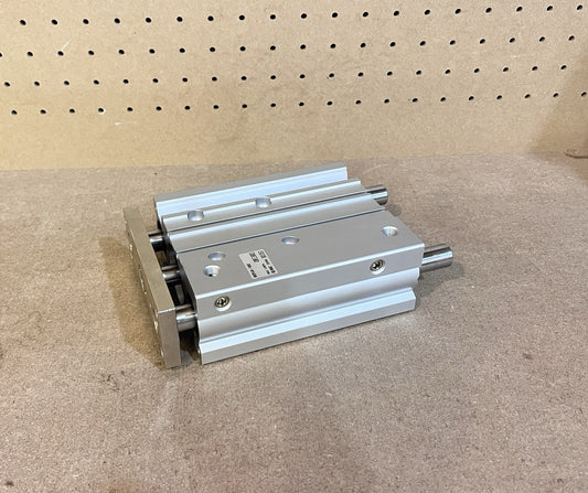 SMC Pneumatic Guided Cylinder MGPL40-100Z / MGPL40100Z