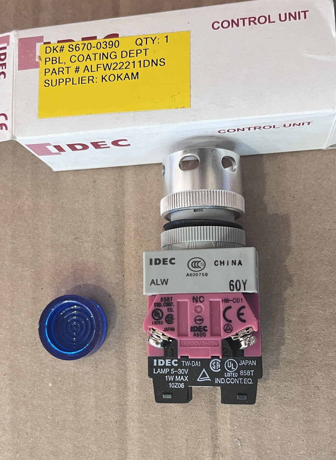 IDEC ALFW22211DNS Illuminated Pushbutton Switch Blue - New in Box-2 Pcs