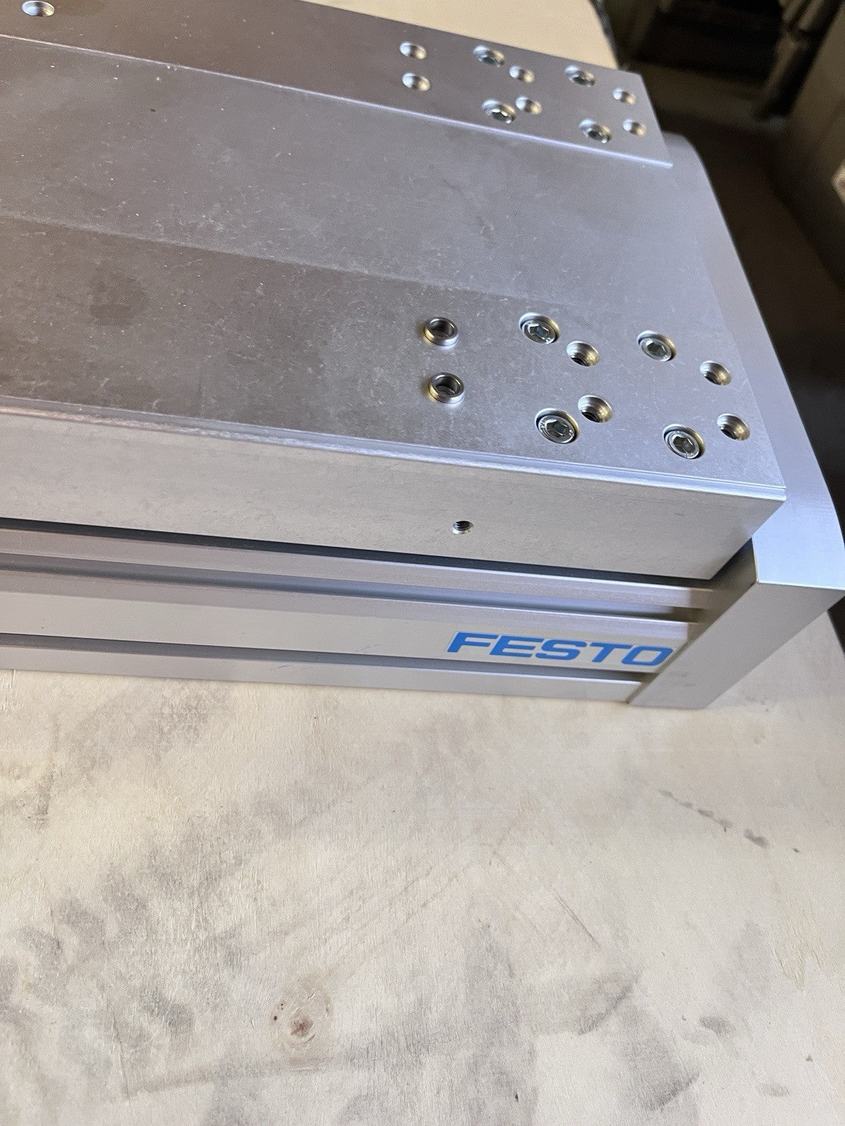 Festo EGC-HD-220-500-BS-25P-0H-GK Ball Screw Linear Axis 556821 NEW