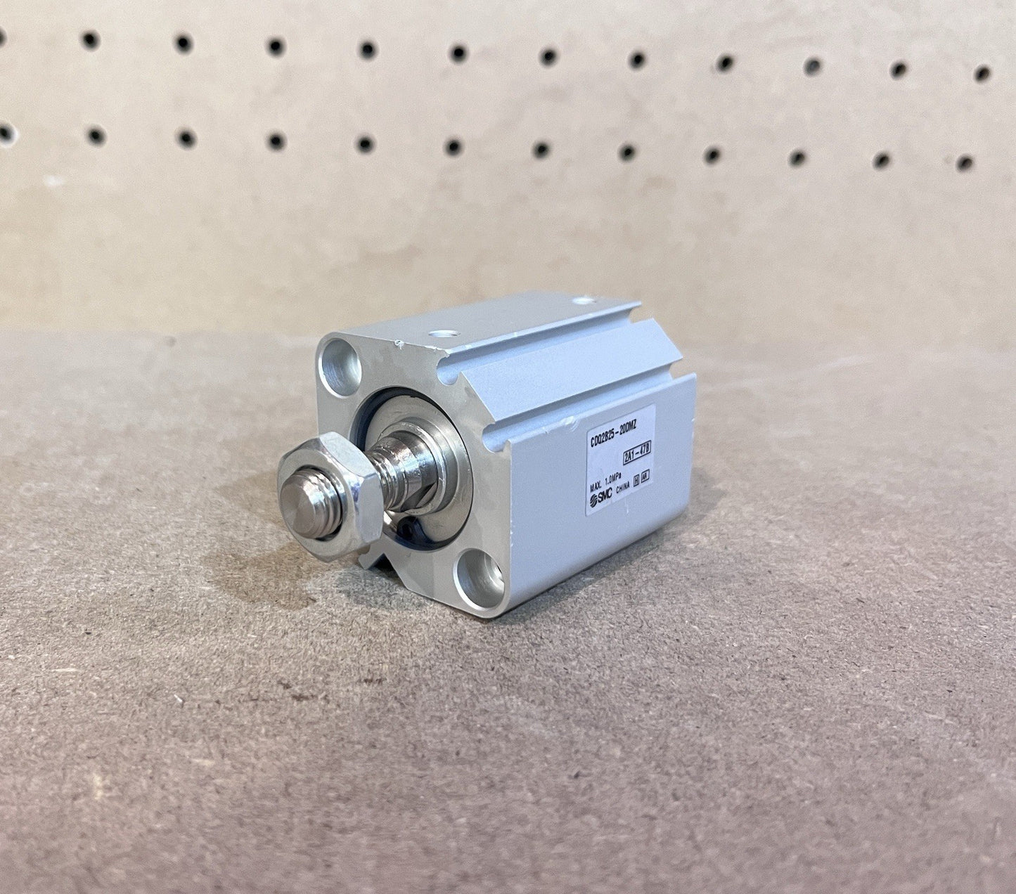 LOT OF 2 SMC CDQ2B25-20DMZ Compact Cylinder 25mm Bore 20mm Stroke with Nut NEW