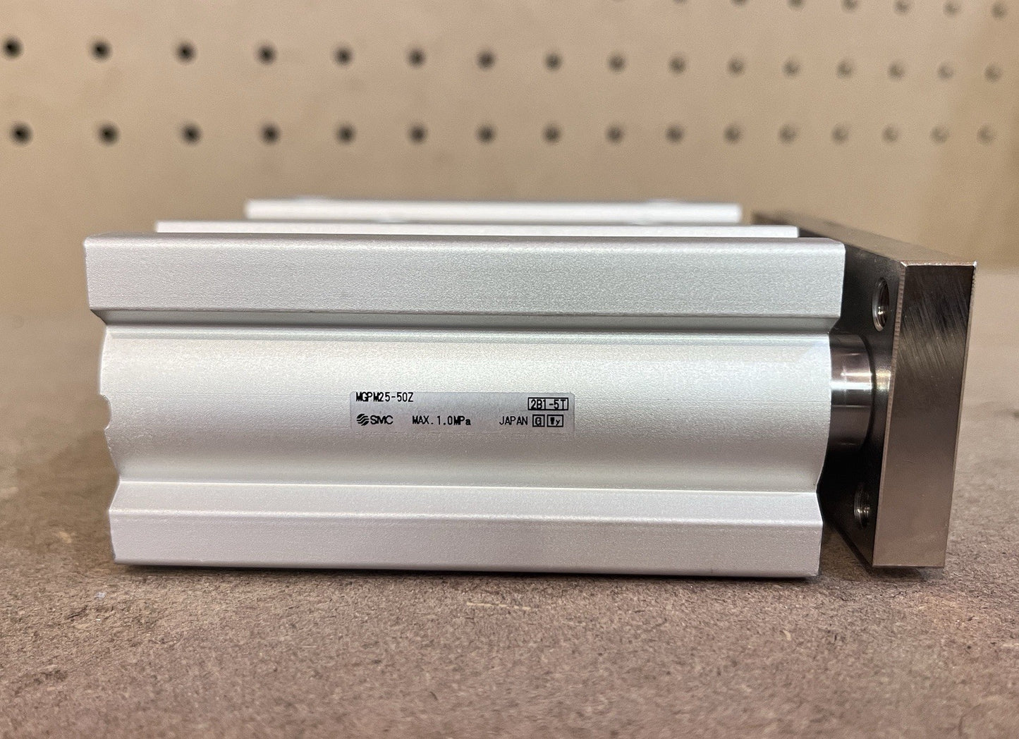 SMC MGPM25-50Z Compact Guide Cylinder Slide Bearing Pneumatic