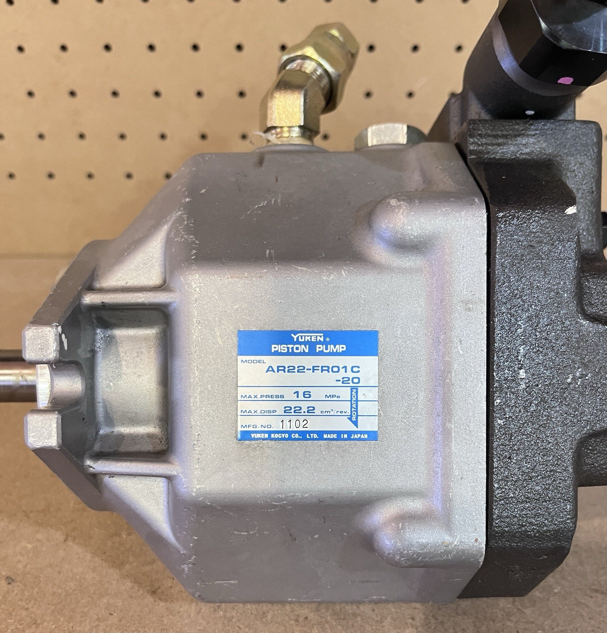 YUKEN AR22-FR01C-20 Variable Piston Pump SAME DAY SHIP NO BROKERAGE⁠