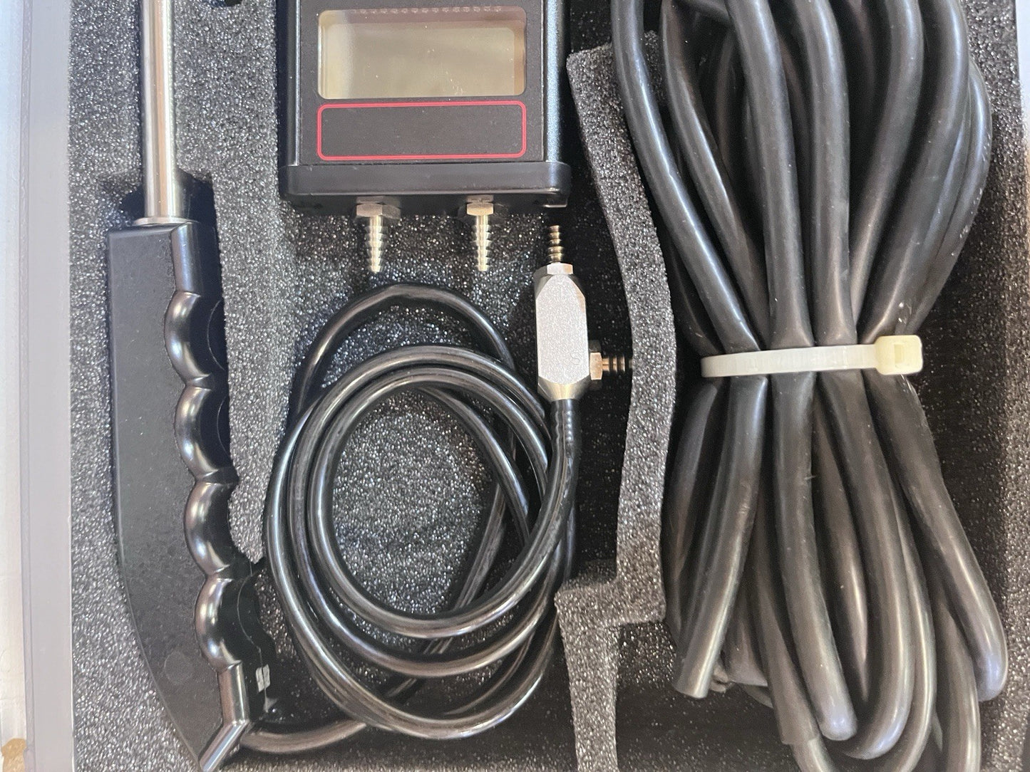 Dwyer 475-0T-FM-AV Mark III Digital Manometer Kit 0-10" w.c. Air Velocity 166T