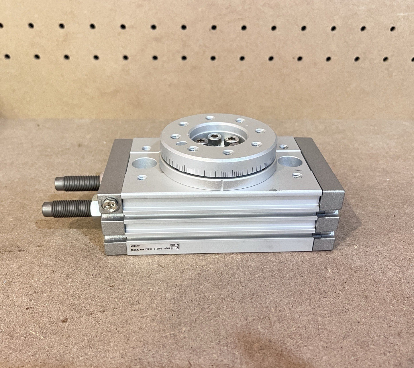 SMC MSQB30R Pneumatic Rotary Table Actuator