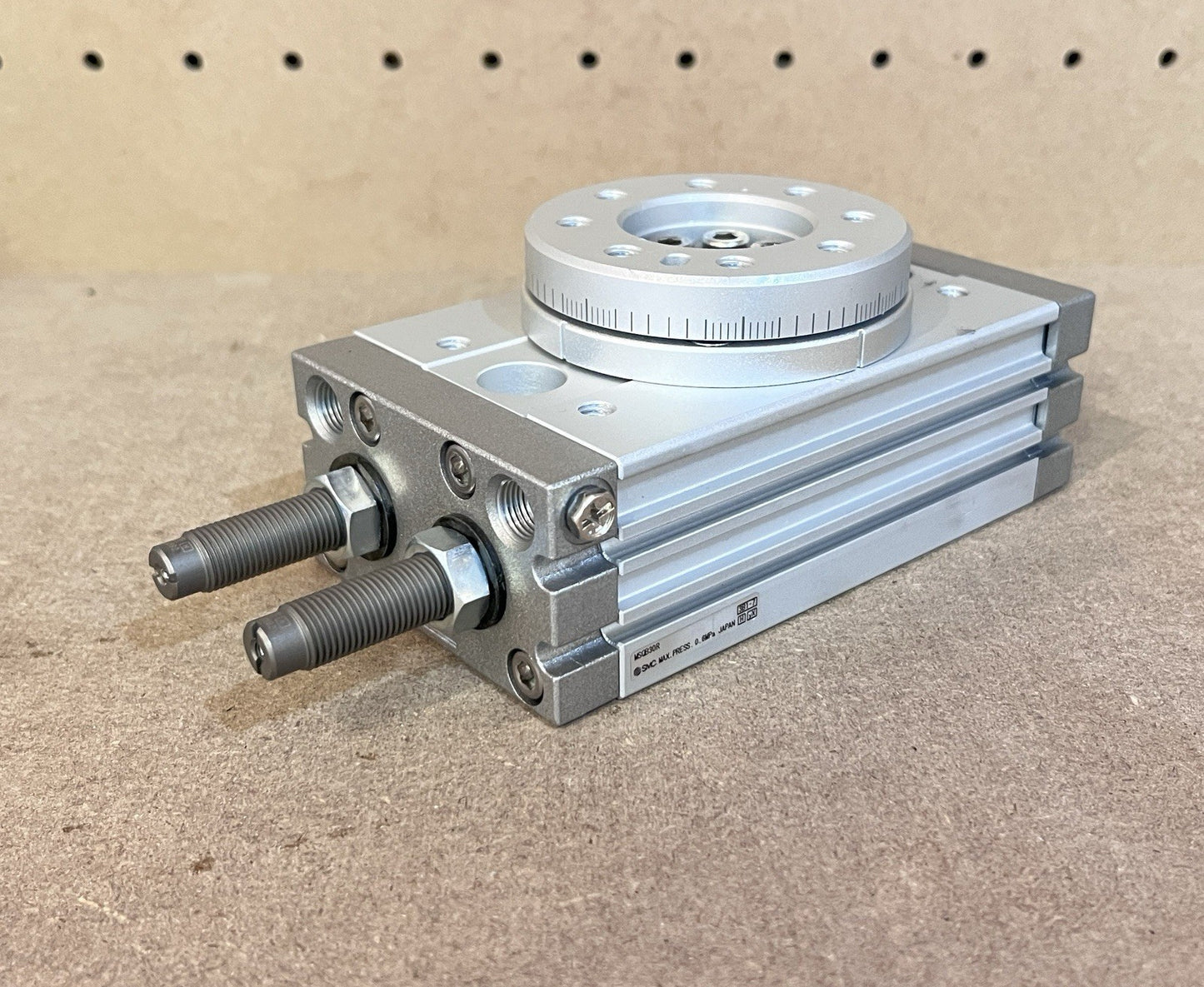 SMC MSQB30R Pneumatic Rotary Table Actuator