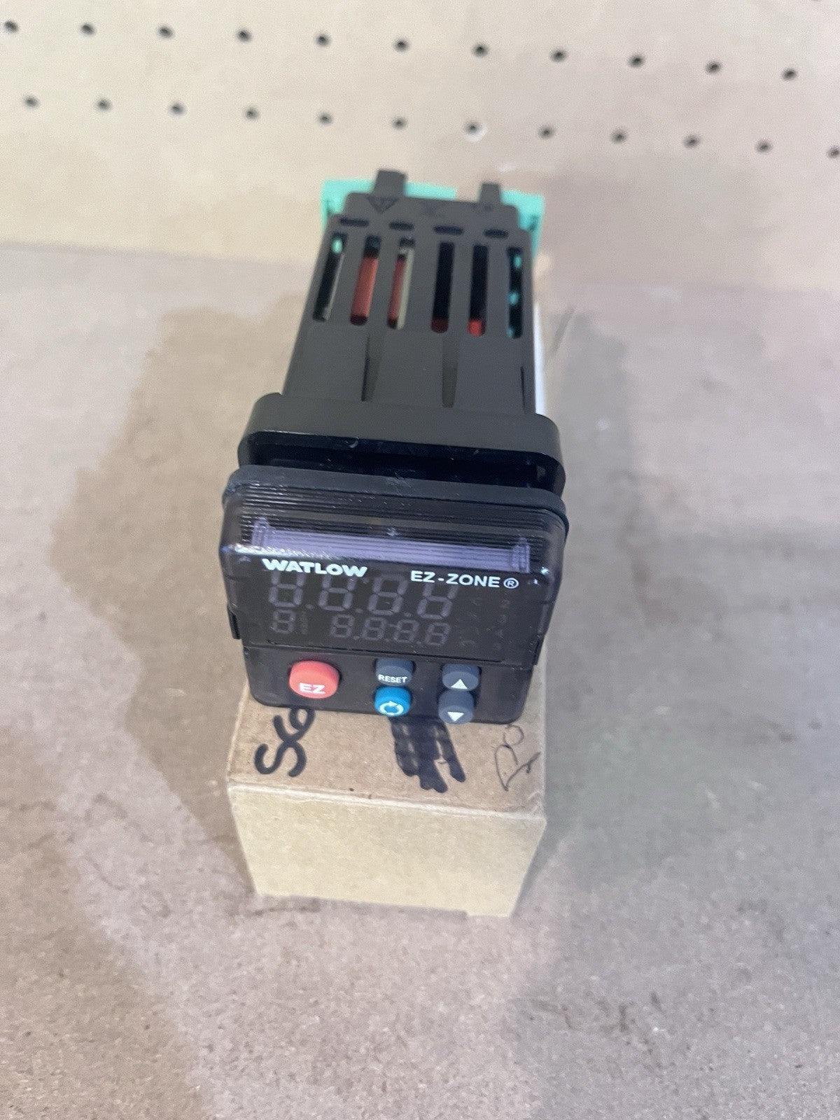 Watlow PM6C2EH-ALEJDAA EZ-ZONE PM6C Temperature Controller NIB⁠