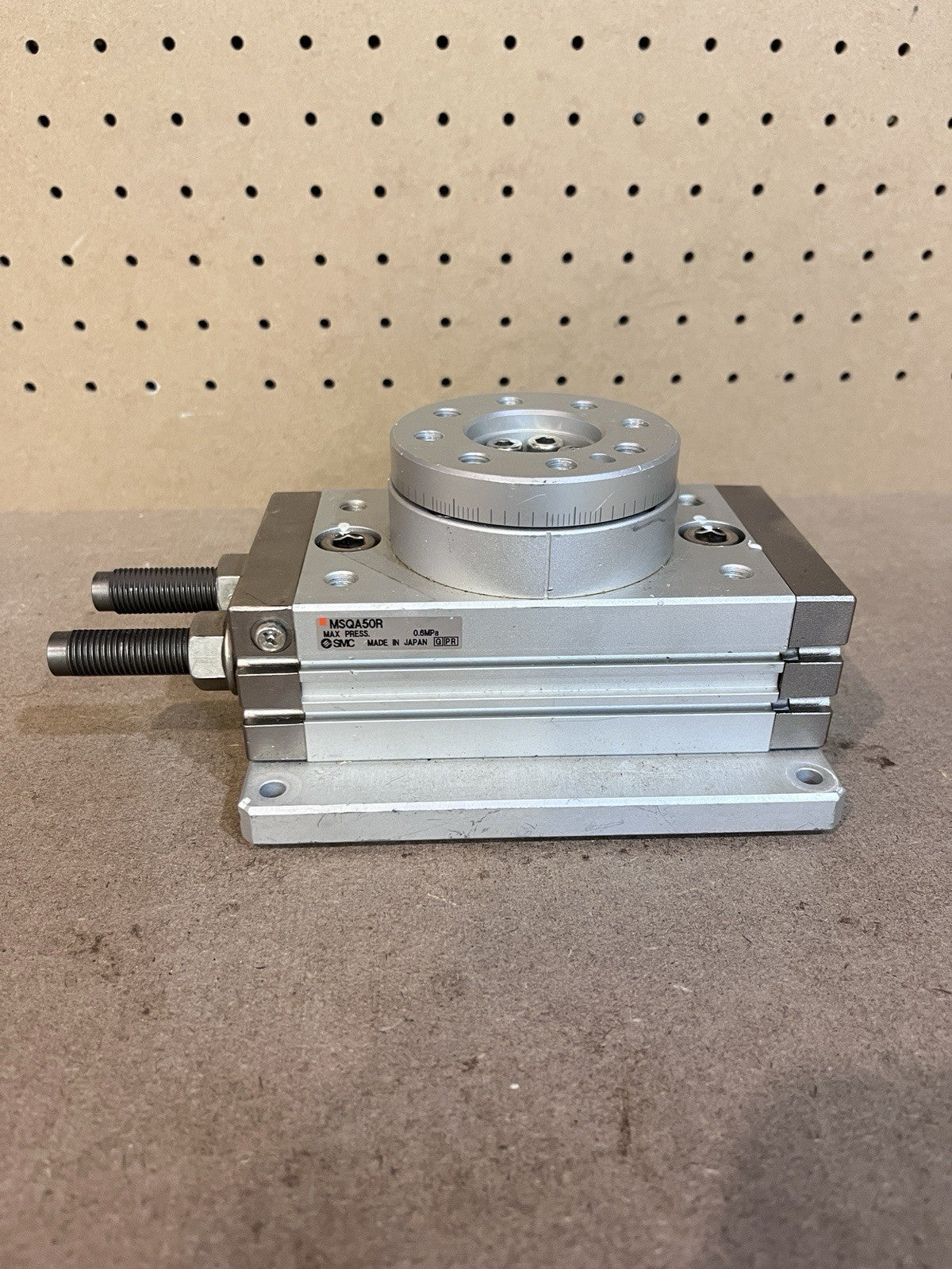 SMC MSQA50R Rotary Table Actuator Rack & Pinion Cylinder Size 50 New Surplus⁠