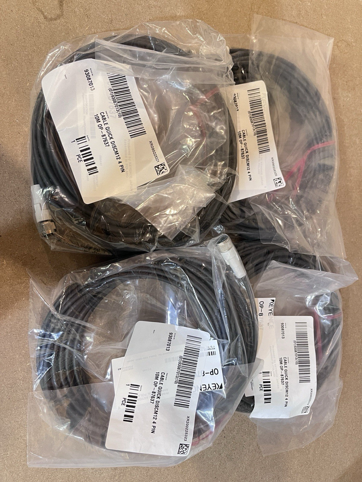 Keyence OP-87637 Laser Sensor Connector Cable, M12 Straight, 10 m, Oil-Resistant