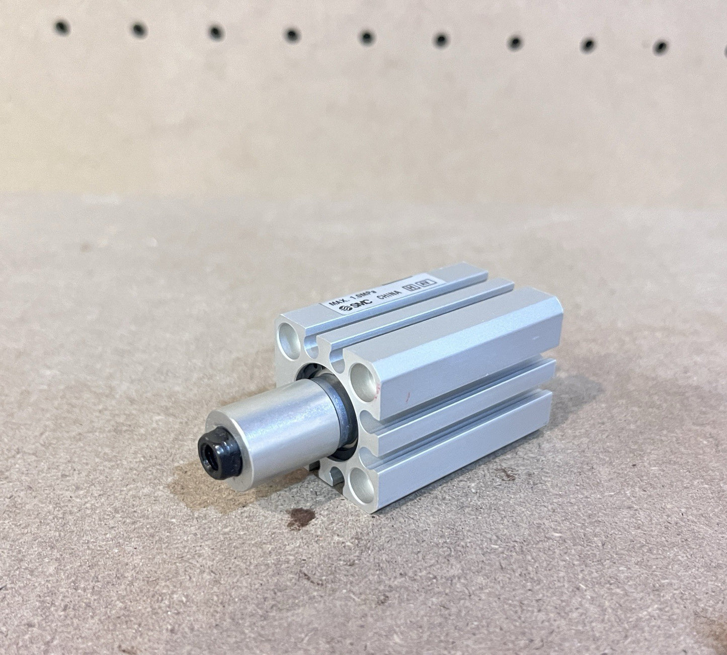 SMC MKB16-10LZ Rotary Clamp Cylinder 16mm Bore 10mm CCW Brand New