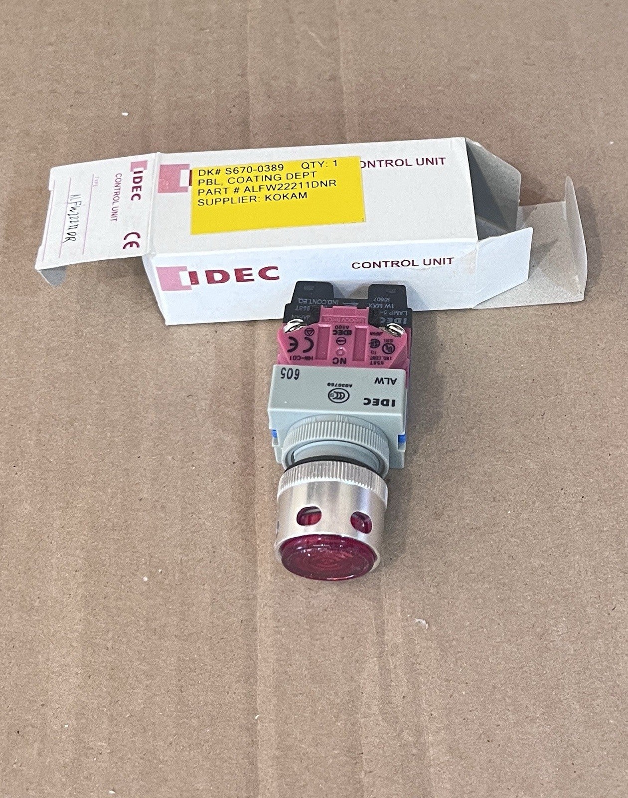 IDEC ALFW22211DNR Illuminated Pushbutton Switch (Red Lens) - New Surplus-2pcs