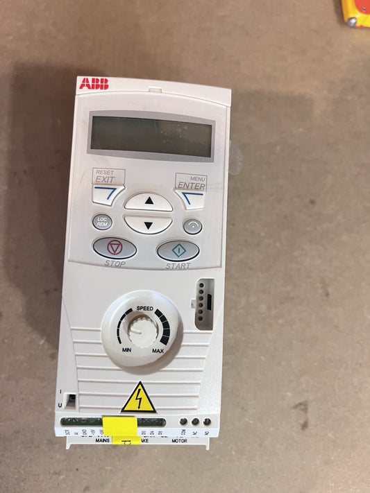 ABB ACS150-03U-02A4-2 AC Drive 200-240V 0.5HP New Unused Open Box No Box