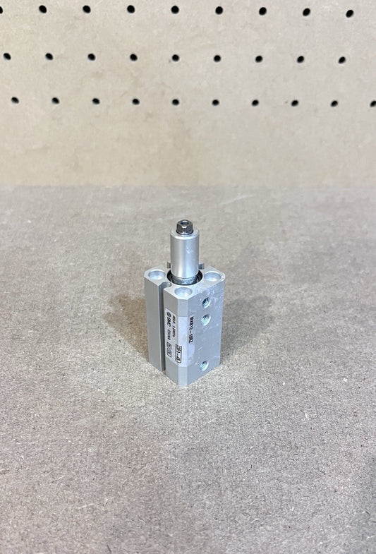 SMC MKB12-10RZ Rotary Clamp Cylinder 90° Right Hand Turn 12mm Bore 10mm NEW