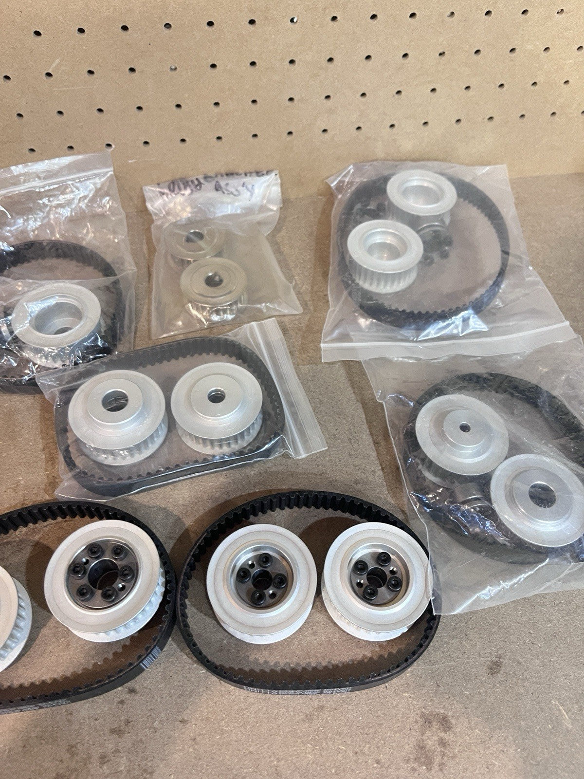 Unitta 350-EV5GT Timing Belt and Pulley Set - Lot