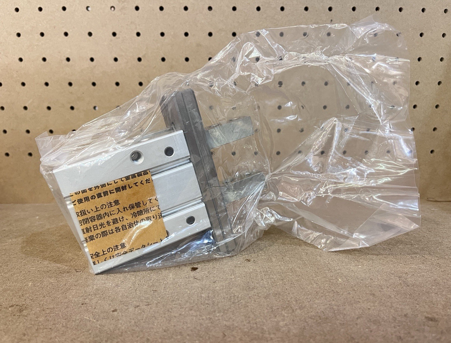 SMC MHZ2-40D Parallel Style Air Gripper 40mm Bore Pneumatic Finger New