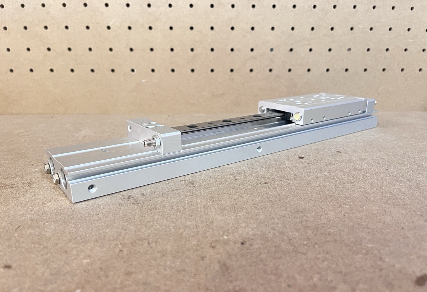 SMC Pneumatics: MXW12-125B Pneumatic Slide / Table