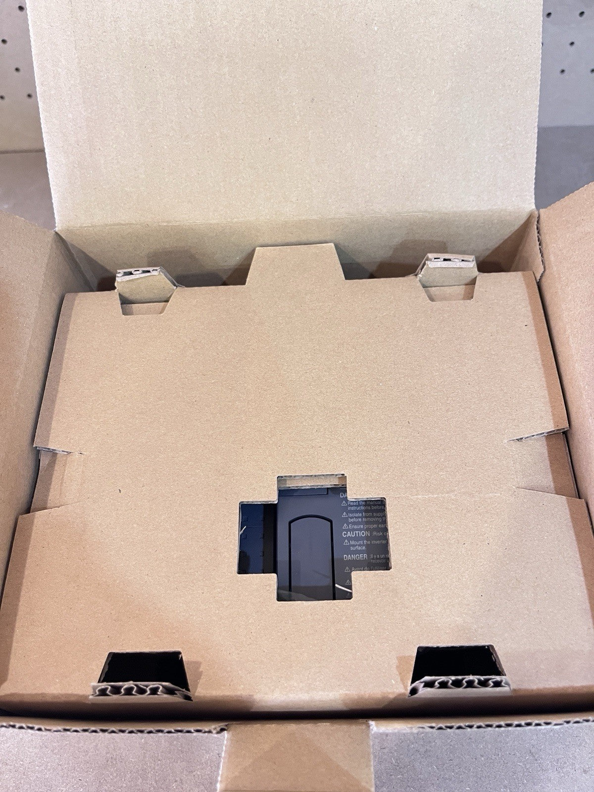 Mitsubishi FR-E740-095SC-NA Variable Frequency Drive VFD Inverter 3PH 480V NIB