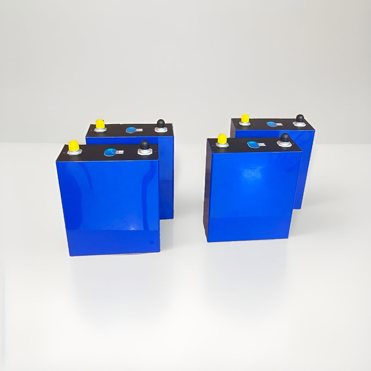 EVE 12V 314Ah LiFePO4 Battery DIY Kit 4x 3.2V Cells JK 200A BMS Bus Bars