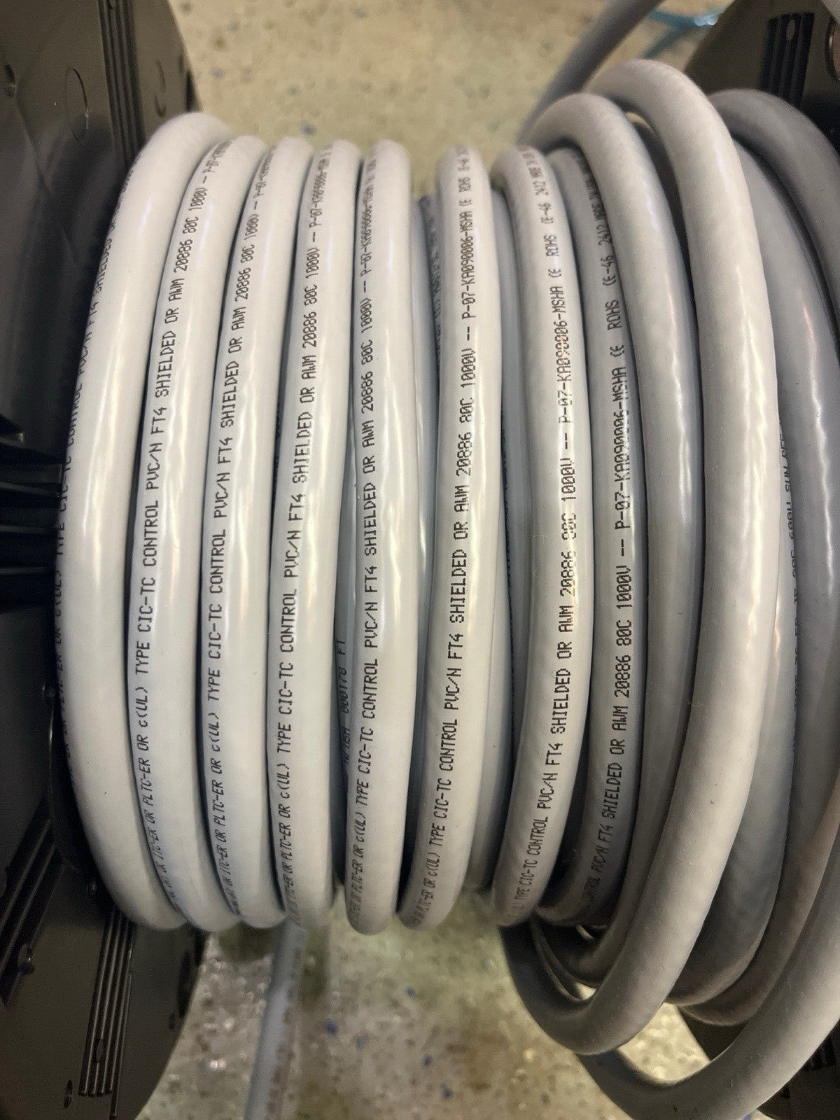 Lutze A3081804 18AWG/4C Shielded Control Cable - 20ft | TC-ER Industrial