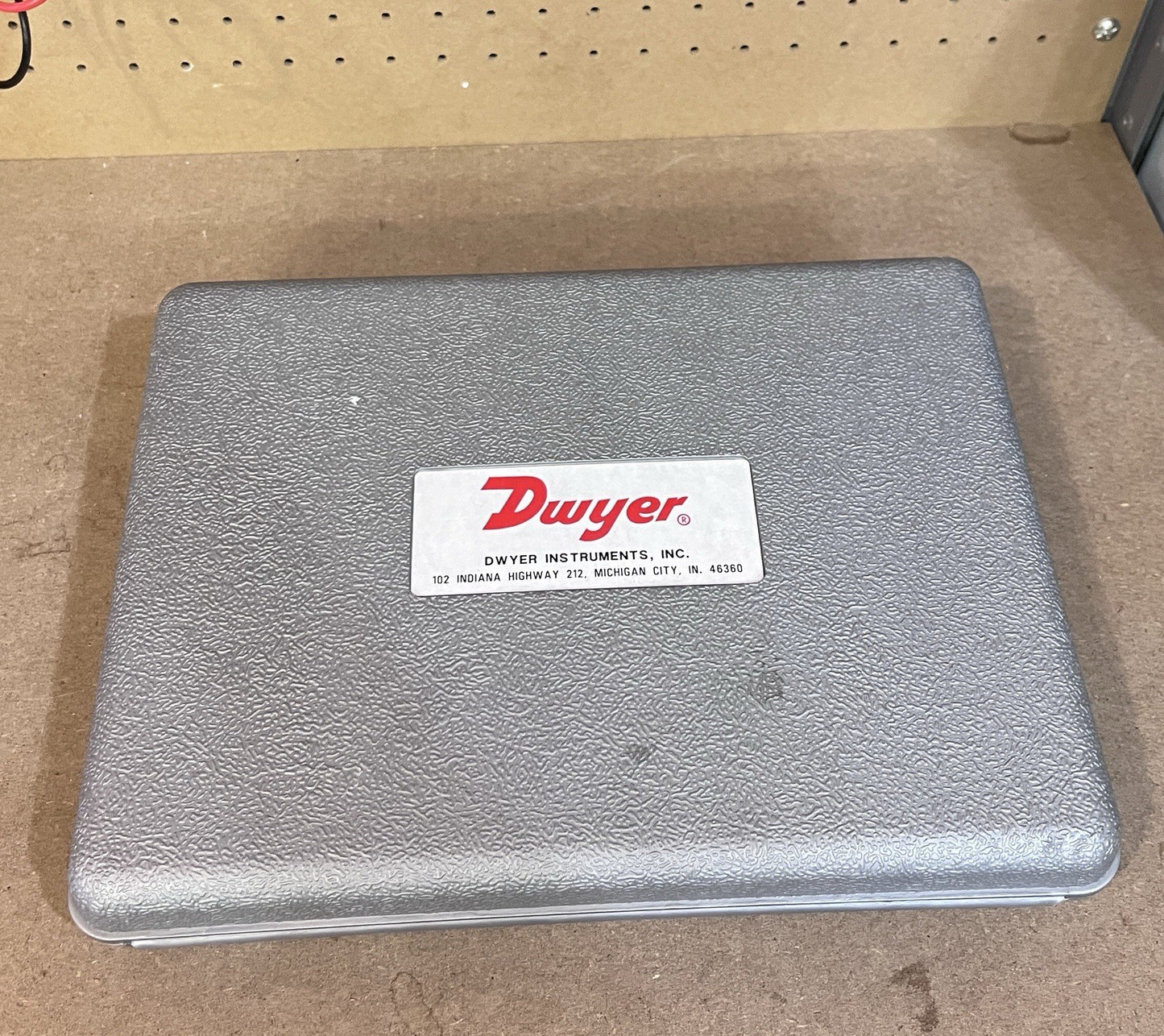 Dwyer 475-0T-FM-AV Mark III Digital Manometer Kit 0-10" w.c. Air Velocity 166T