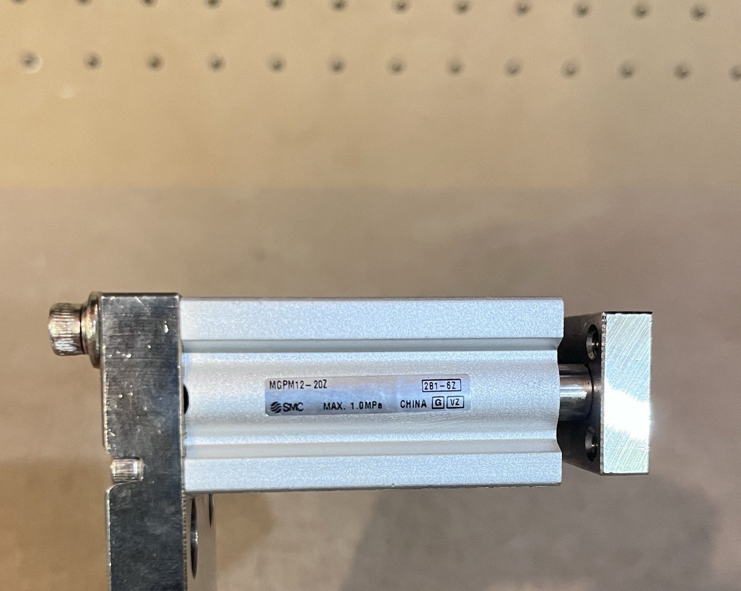 SMC MGPM12-20Z Dual Cylinder Gantry Slide Assembly 12mm Bore 20mm Stroke NEW