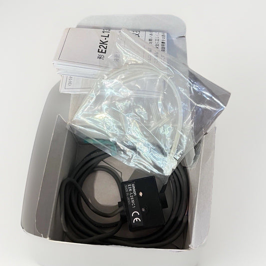 1PC New In Box Omron E2K-L26MC1 12-24V DC 2m capacitance liquid level sensor