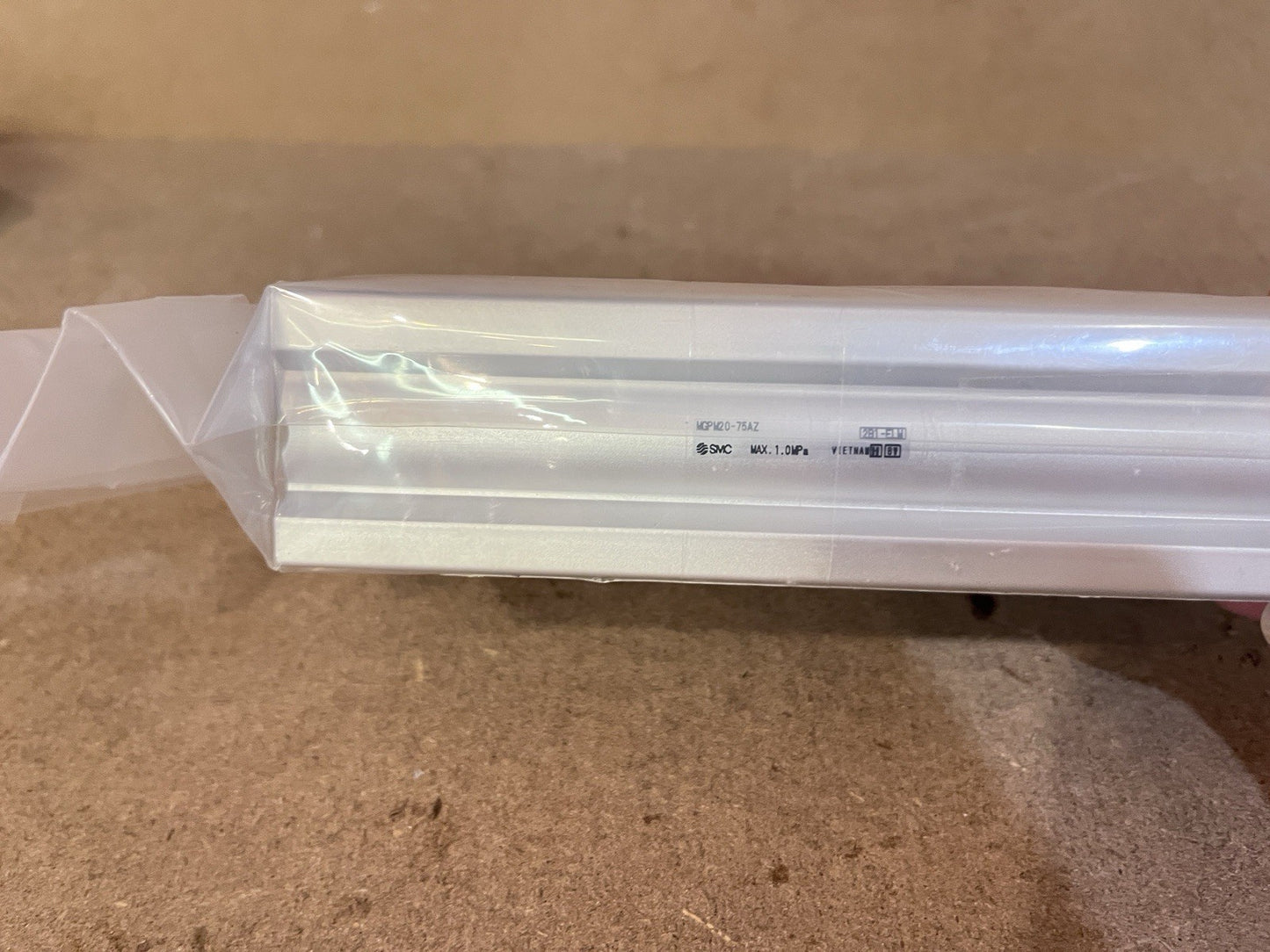 SMC MGPM20-75AZ Cylinder, USED