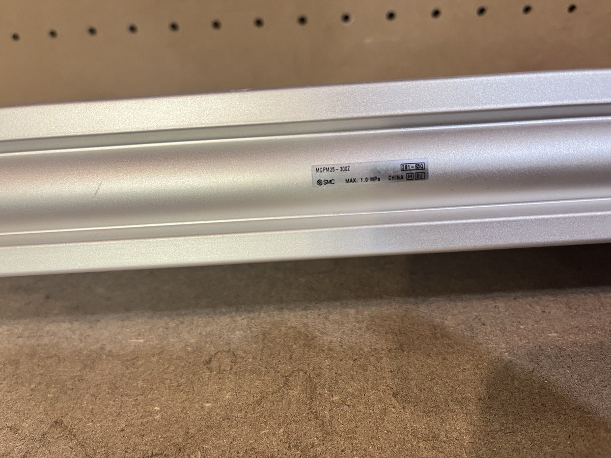 SMC MGPM25-300Z / MGPM25300Z (BRAND NEW)