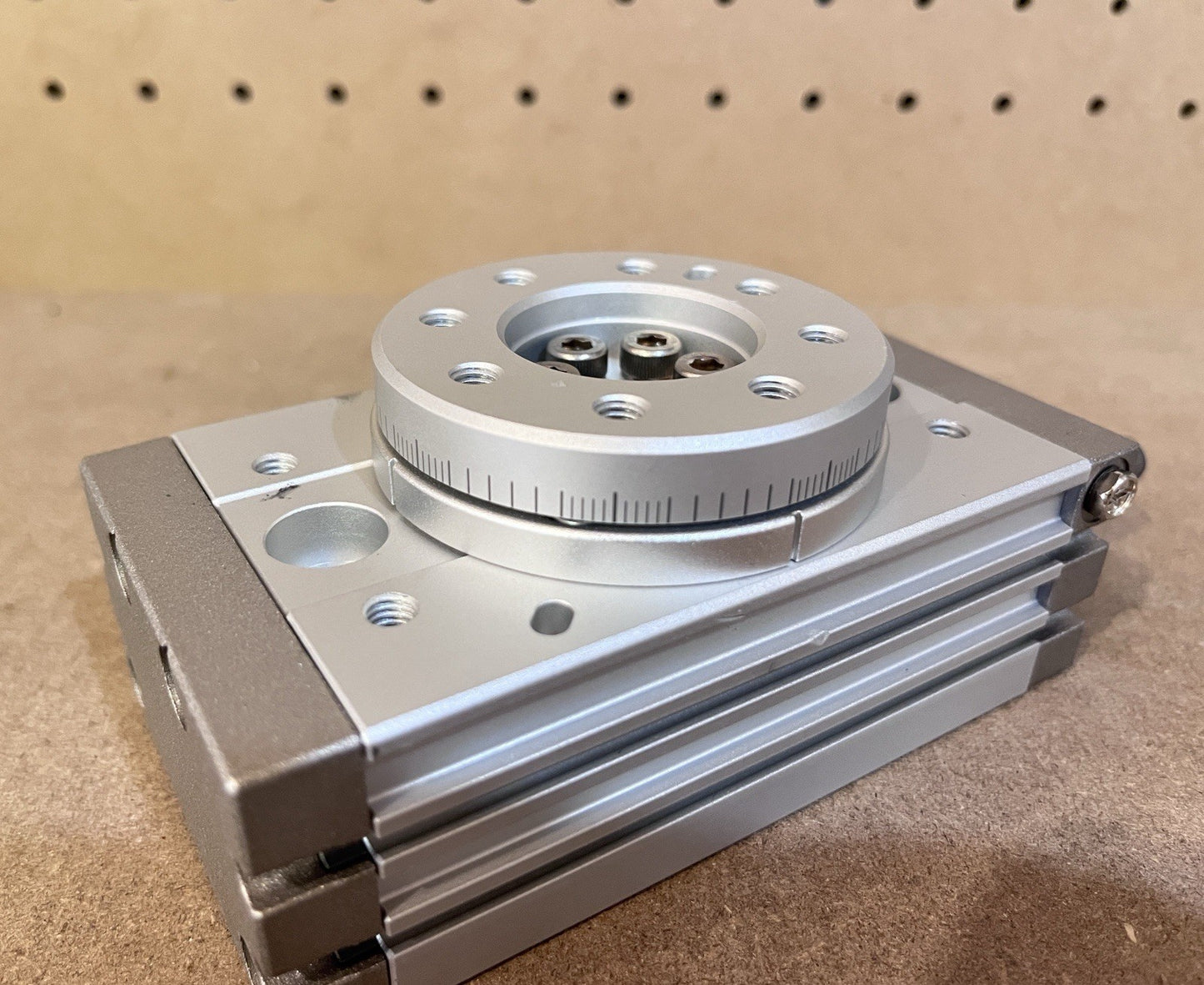 SMC MSQB30R Pneumatic Rotary Table Actuator