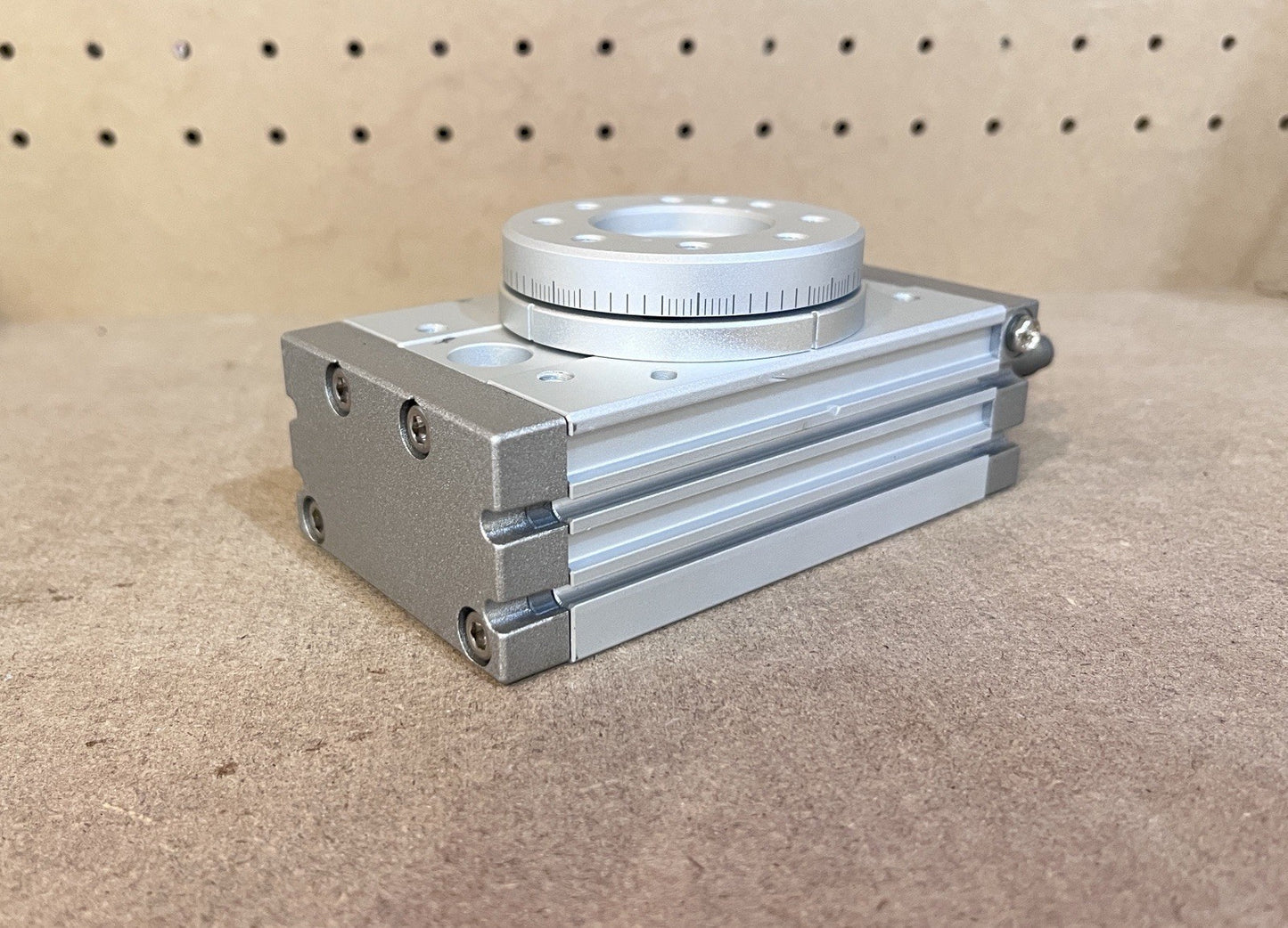 SMC MSQB30R Pneumatic Rotary Table Actuator