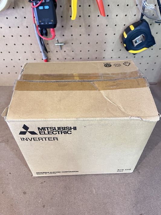 MITSUBISHI FR-E840-0060-5-60 VFD Inverter 3PH 480V 1.5kW 2.0HP E800 NIB