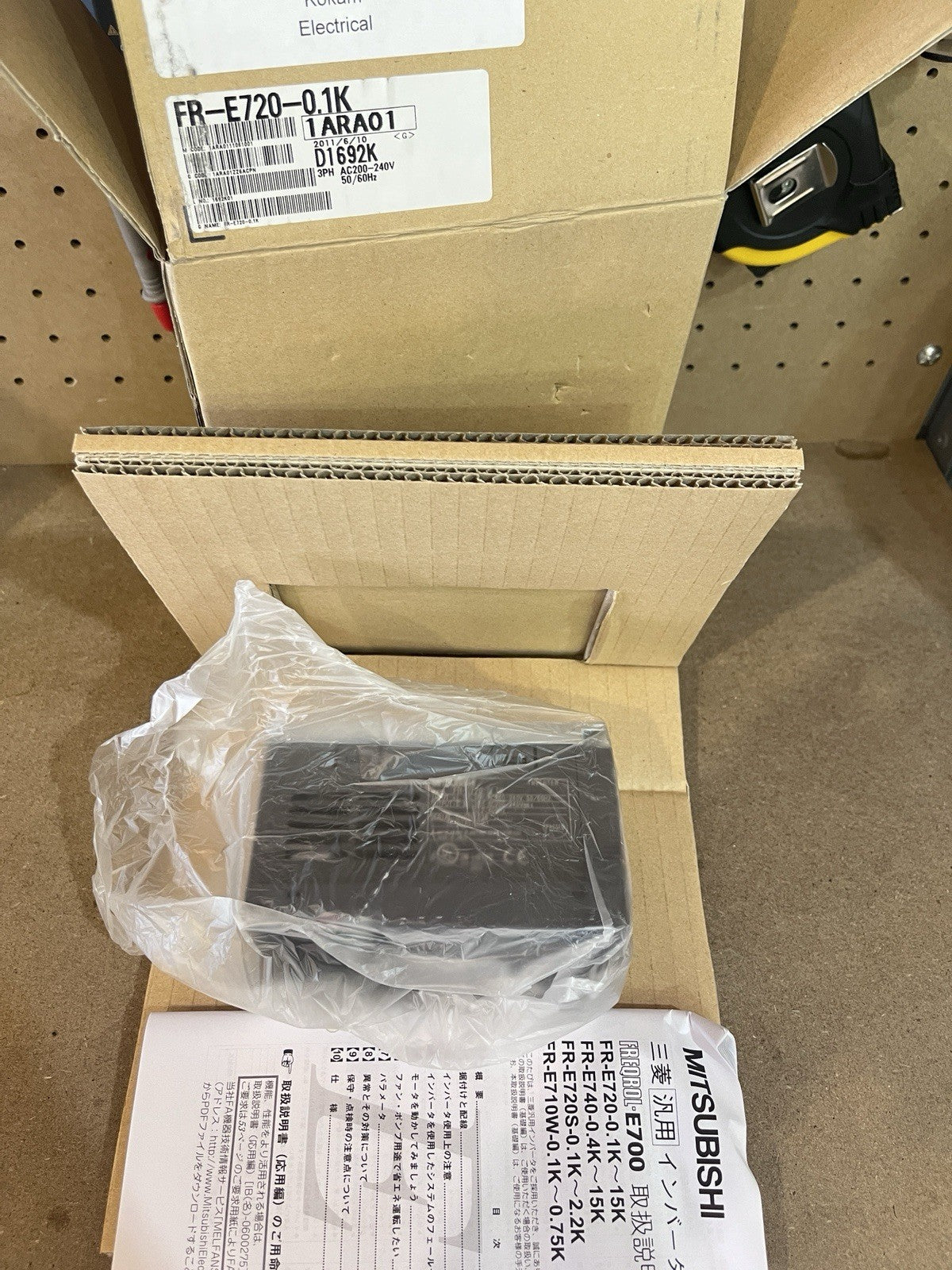 Mitsubishi FR-E720-0.1K Variable Frequency Drive VFD 3PH 200-240V 0.1kW NIB 2011