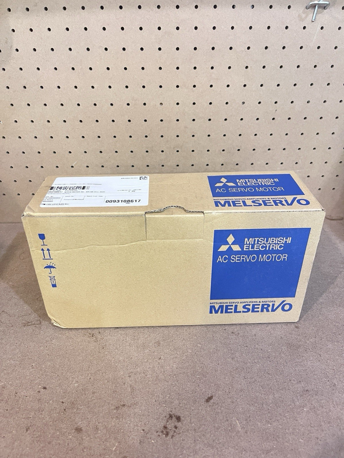 Mitsubishi HG-KR73B AC Servo Motor with Brake 750W 0.75kW J4 Series Brand New