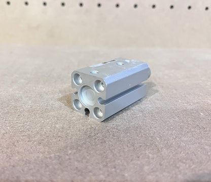 SMC MKB12-10RZ Rotary Clamp Cylinder 90° Right Hand Turn 12mm Bore 10mm NEW