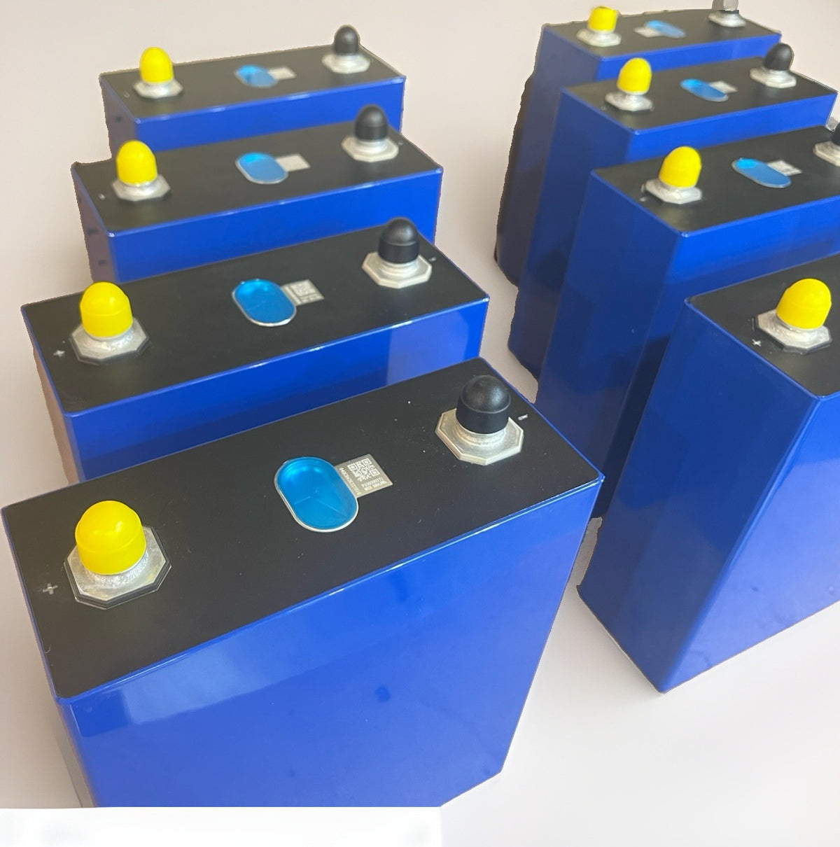 EVE 24V 314Ah LiFePO4 Battery DIY Kit 8x 3.2V Cells JK 200A BMS Bus Bars